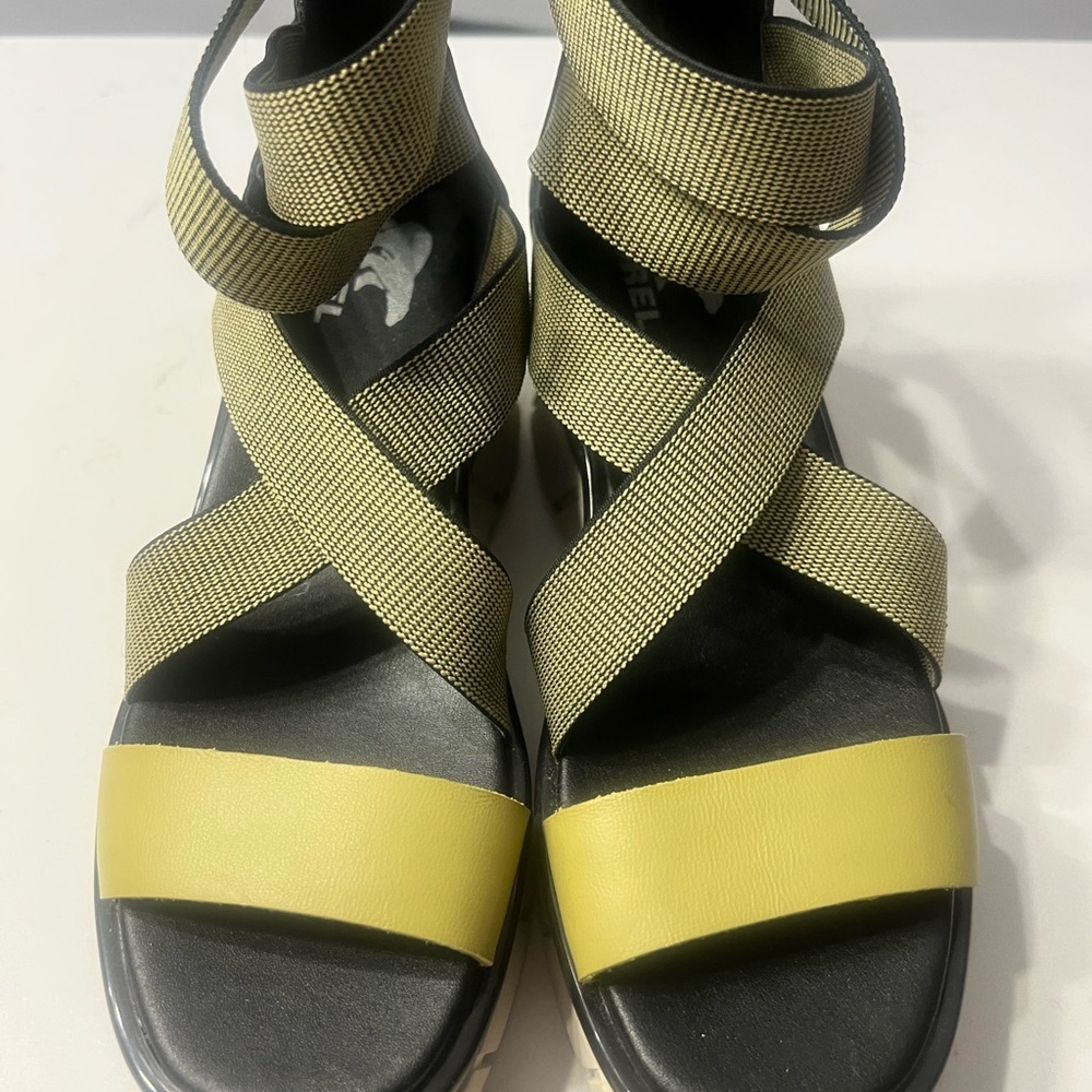 Pre-loved Sorel Women's Joanie III Sport Strap Wedge Sandal - Olive Shade Black